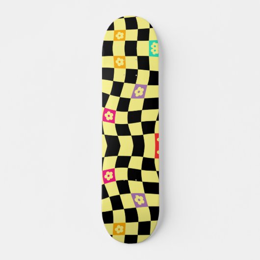 Groovy Daisy Floral Checkerboard, Y2K 90s Skateboard (Voorkant)