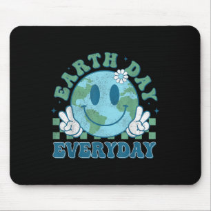 Groovy Earth Day 2025 Elke dag glimlach gezicht Sa Muismat