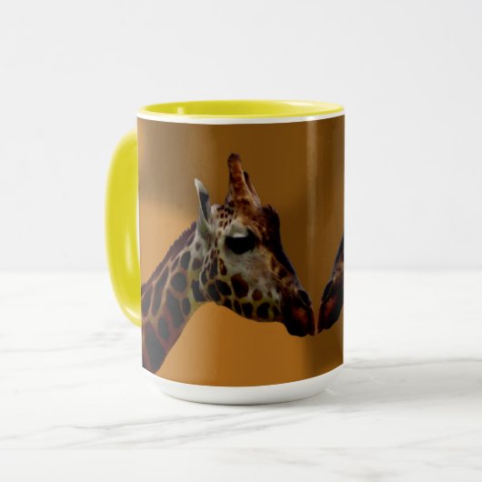 Groovy Giraffe A Go, Mok (Voorkant links)