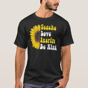 Groovy Hippy Teacher is een soort Teach Love Inspi T-shirt