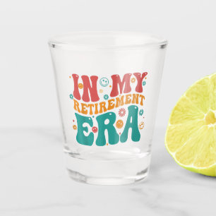 Groovy in mijn pensioen tijdperk Funny Gepensionee Shot Glas