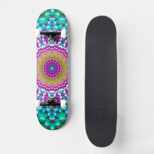 Groovy Kleurrijke Jewel Tone Boho Fractal Mandala Skateboard (Voorkant)