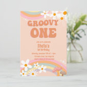Groovy One Daisy Party Invitation (Debout devant)