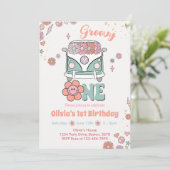 Groovy One Retro Bloemen 1e Verjaardag Uitnodiging (Staand voorkant)