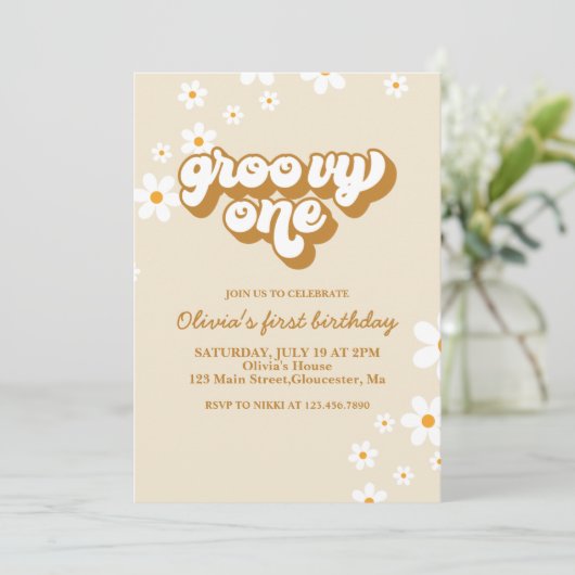 Groovy One Retro Daisy 1e verjaardag uitnodiging (Staand voorkant)