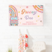 Groovy One Retro Daisy Verjaardagsfeestje Spandoek (Insitu)