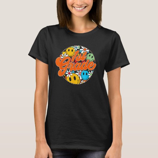 Groovy Retro First Grade First Day Of School Back  T-shirt (Voorkant)
