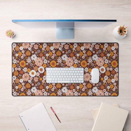 Groovy Retro Flower Garden Pattern Bureaumat (Kantoor 1)