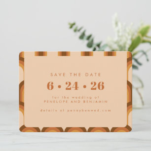 Groovy Retro Jaren 70 Design in Bruin en Taupe Tro Save The Date