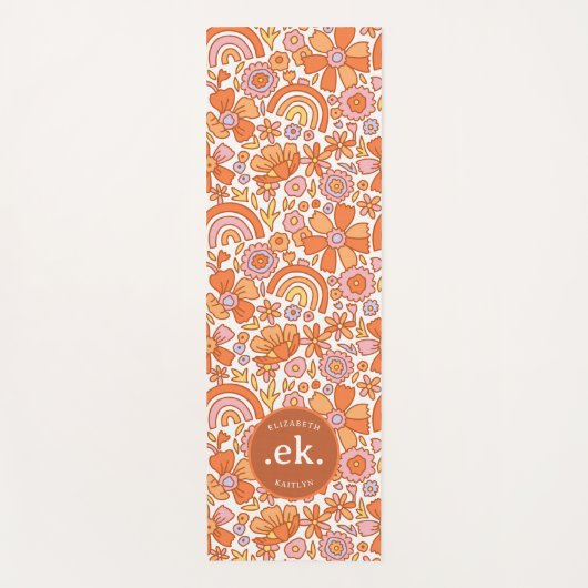 Groovy Retro Oranje Bloemen Monogram Yogamat (Voorkant)