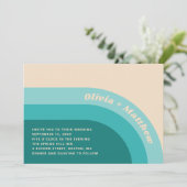 Groovy retro  regenboog 70s bruiloft + QR code Kaart (Staand voorkant)