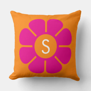 Groovy Roze Daisy met Aangepast Sinaasappel Monogr Kussen