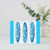 Groovy Surfboard met een bloemontwerp Briefkaart (Staand voorkant)