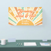 Groovy wild en vier retro zon kinderen verjaardag spandoek (Beurs)