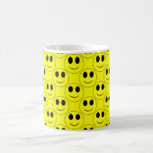 Gros Allover face jaune - Mug café (Centre)