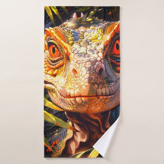 Gros plan sur le visage d'un lézard frappant (Serviette de bain)