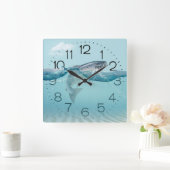 Gros Poisson Dans L'Eau Carré Horloge Mur (Maison)