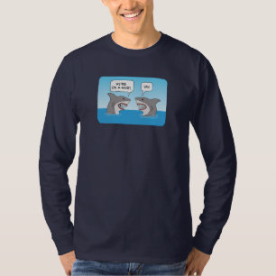 Gros requins blancs amusants dans le T-shirt océa