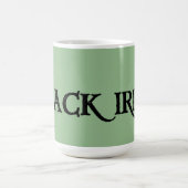 Grosse tasse verte d'Irlande noire (Centre)