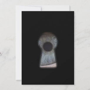 Grote broer kijkt naar je kaart