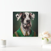 Grote Deen Dog in St. Patrick's Day Dress Vierkante Klok (Huis)