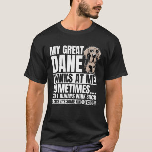 Grote Deen knipoogt zachte hond bont ouder Duitse  T-shirt