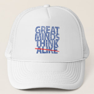 Grote geesten denken aan blauwe tekst trucker pet