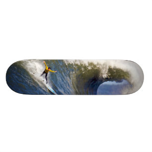 Grote golf bij de Mavericks surfcompetitie Skateboard