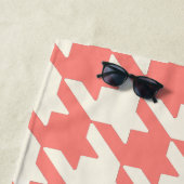 Grote Houndstooth Pattern Snoep Roze Strandlaken (In situ)