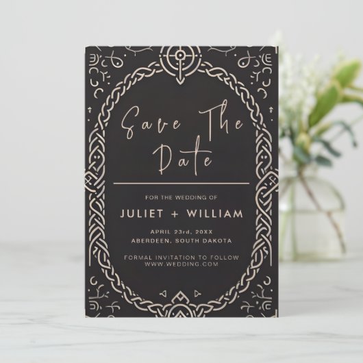 Grote Keltische Nordic middeleeuwse Scroll Viking  Save The Date (Staand voorkant)