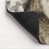 Grote mooie grijze wolf in het wild muismat (Hoek)