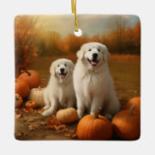 Grote Pyreneeën Puppy Herfst Delight Pompoen Keramisch Ornament (Voorkant)