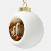 Grote Pyreneeën Puppy Herfst Delight Pompoen Keramische Bal Ornament (Rechts)