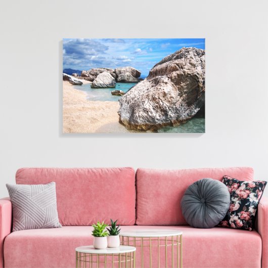 Grote rotsen bij Cala Mariolu strand canvas print (Insitu (Woonkamer))