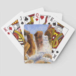 Grote watervallen in drie afzonderlijke druppels pokerkaarten