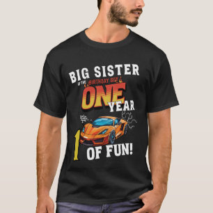 Grote zus van de 1 jaar oude verjaardag jongen rac t-shirt