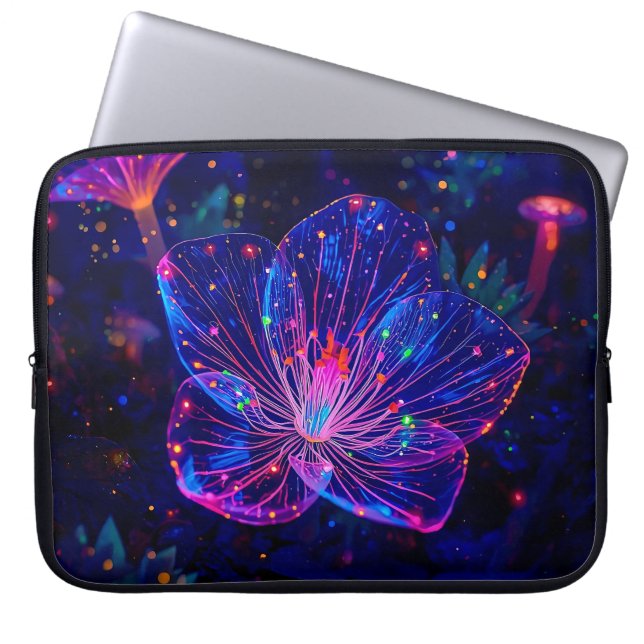Grotto Glow Beyond 15' Laptop Sleeve (Voorkant)