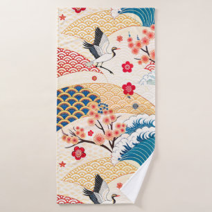 Grue japonaise et vagues de fleurs de cerisier