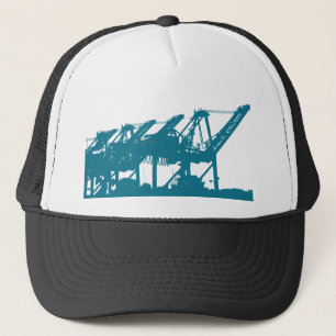 Grues de Harbror de port dans le casquette bleu