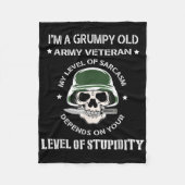 Grumpy Old Army Veteran Funny Veteran T-Shirt Fleece Deken (Voorkant)