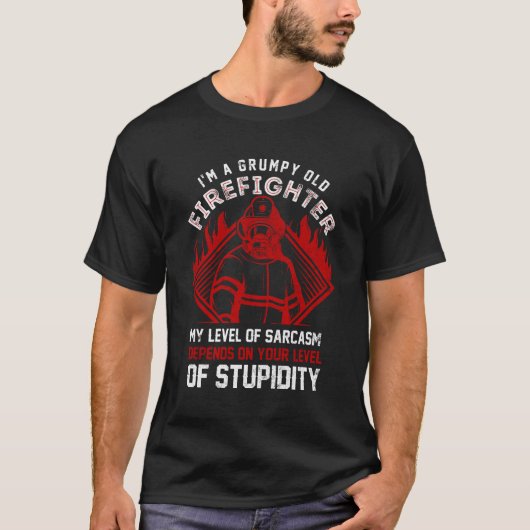 Grumpy Old Firefighter Thin Red Line T-shirt (Voorkant)