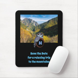 Grumpy Owl Nesting on Monogram Egfoto Muismat