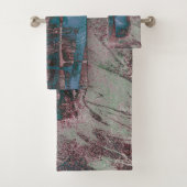 Grunge geverfde graffiti | Rust Red Blue Taupe Bad Handdoek (Insitu)