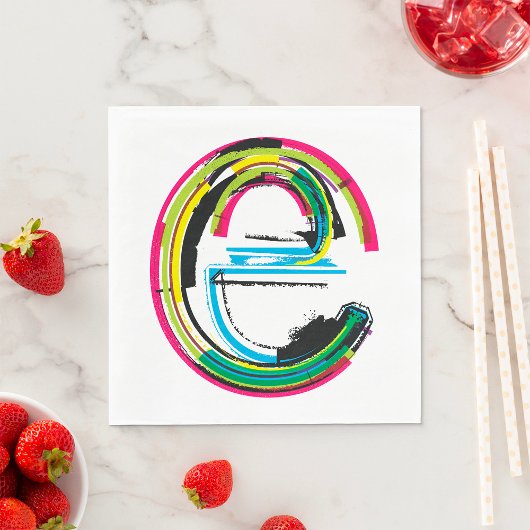 Grunge Letter E Servet