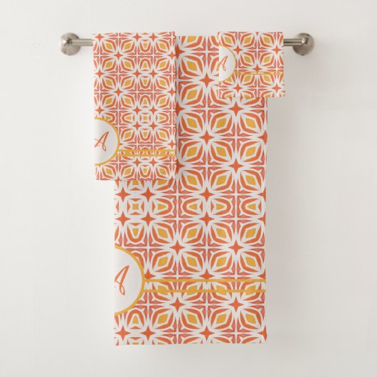 Grunge Monogram | Elegant rood en Oranje patroon Bad Handdoek (Insitu)