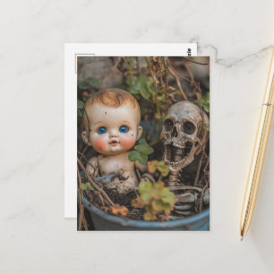 Gruselijke pop en skelet in een plant briefkaart