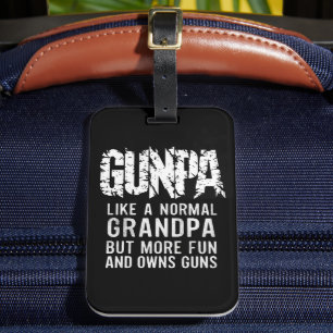 GUNPA Als een normale opa maar leuker en bezit Bagagelabel