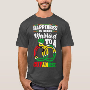 Guyana-vlaggeluk wordt gehuwd met een Guyane T-shirt