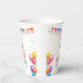 Gymnast schattige kinderen verjaarfeest met kleurr papieren bekers (Links)