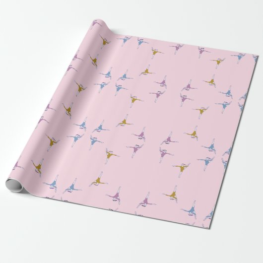 gymnasten in roze cadeaupapier (Uitgerold)
